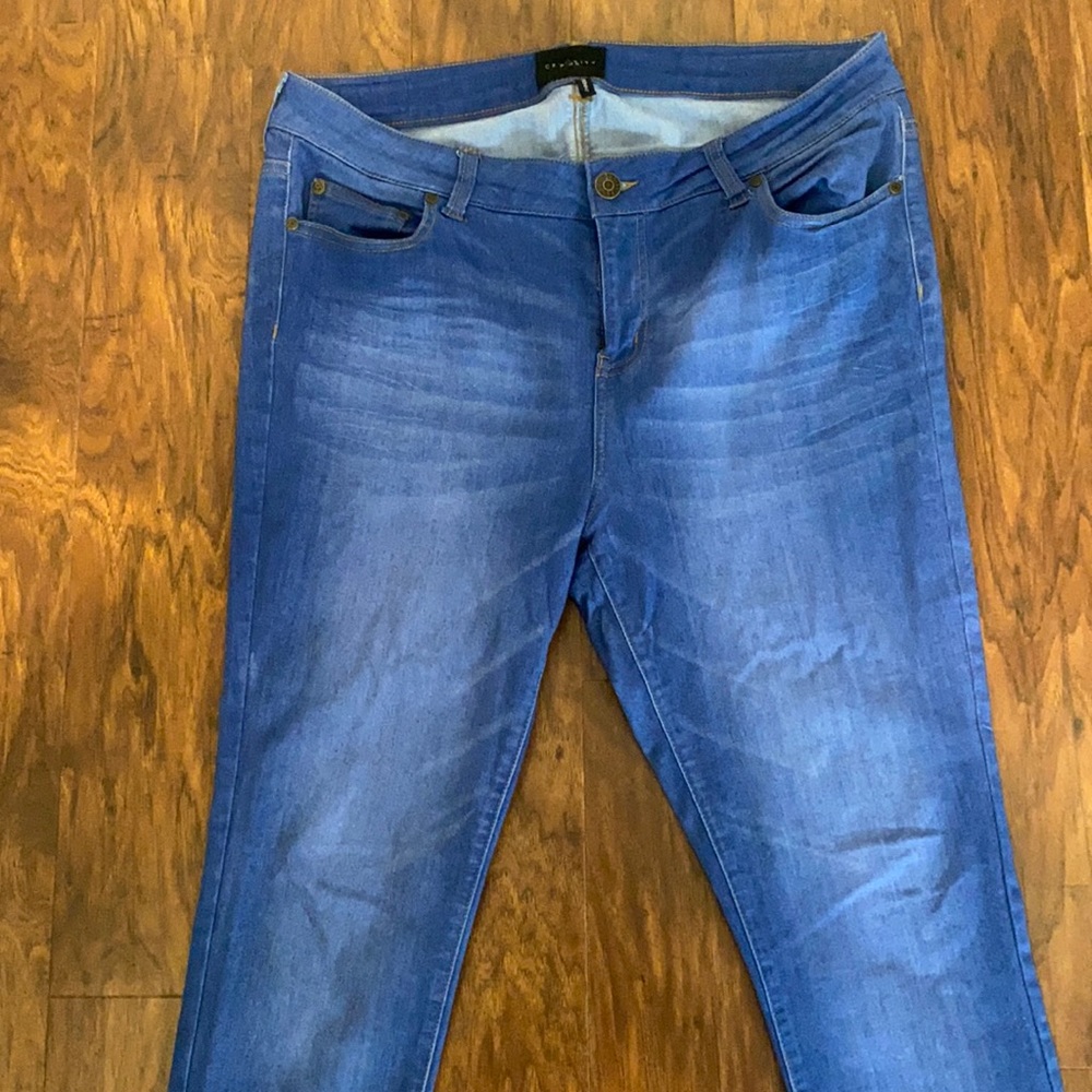 Celebrity pink skinny jeans